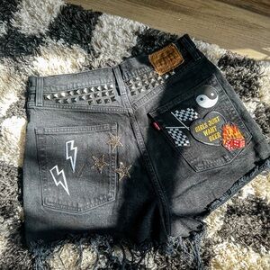 Levi’s Shorts With Patches